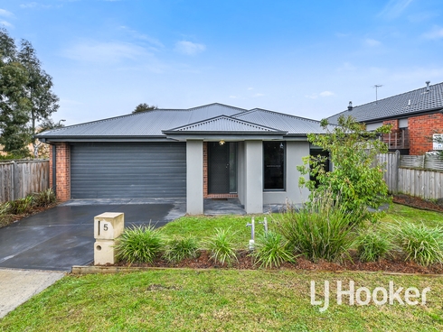 5 Bayview Road Officer, VIC 3809